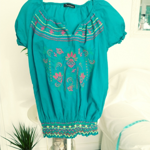 Top - Picture 4 of 5